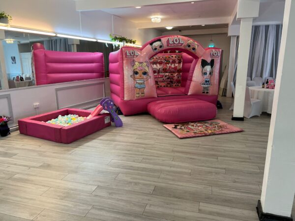Surprise Dolls Bouncy Castle & Soft Play Package